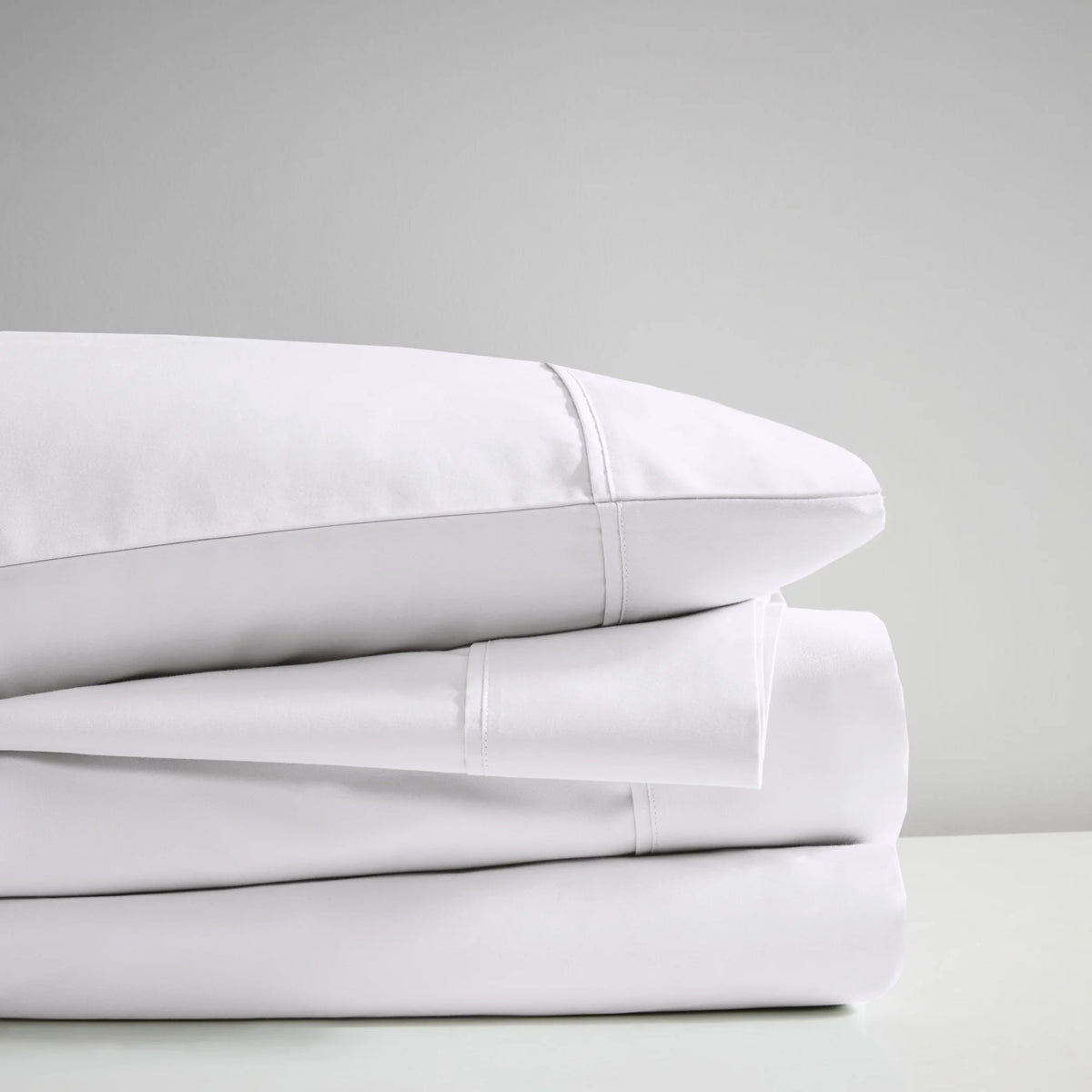 White 600 Thread Count Cotton Blend 4 PC Queen Sheet Set G821928