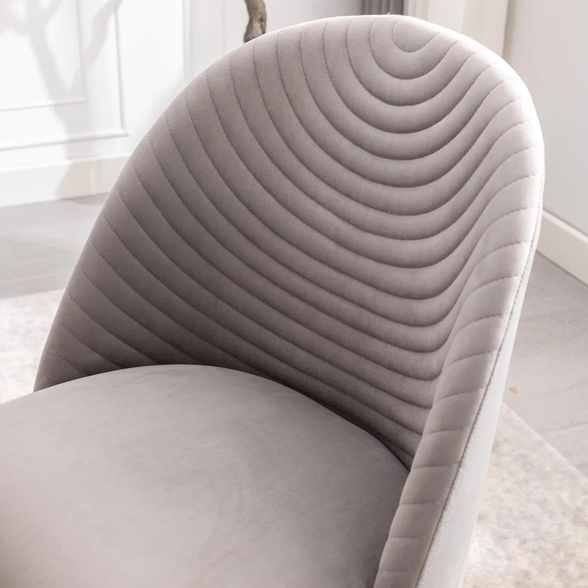 Velvet Upholstered Dining Chairs Set of 2 with Gold Legs Q67768