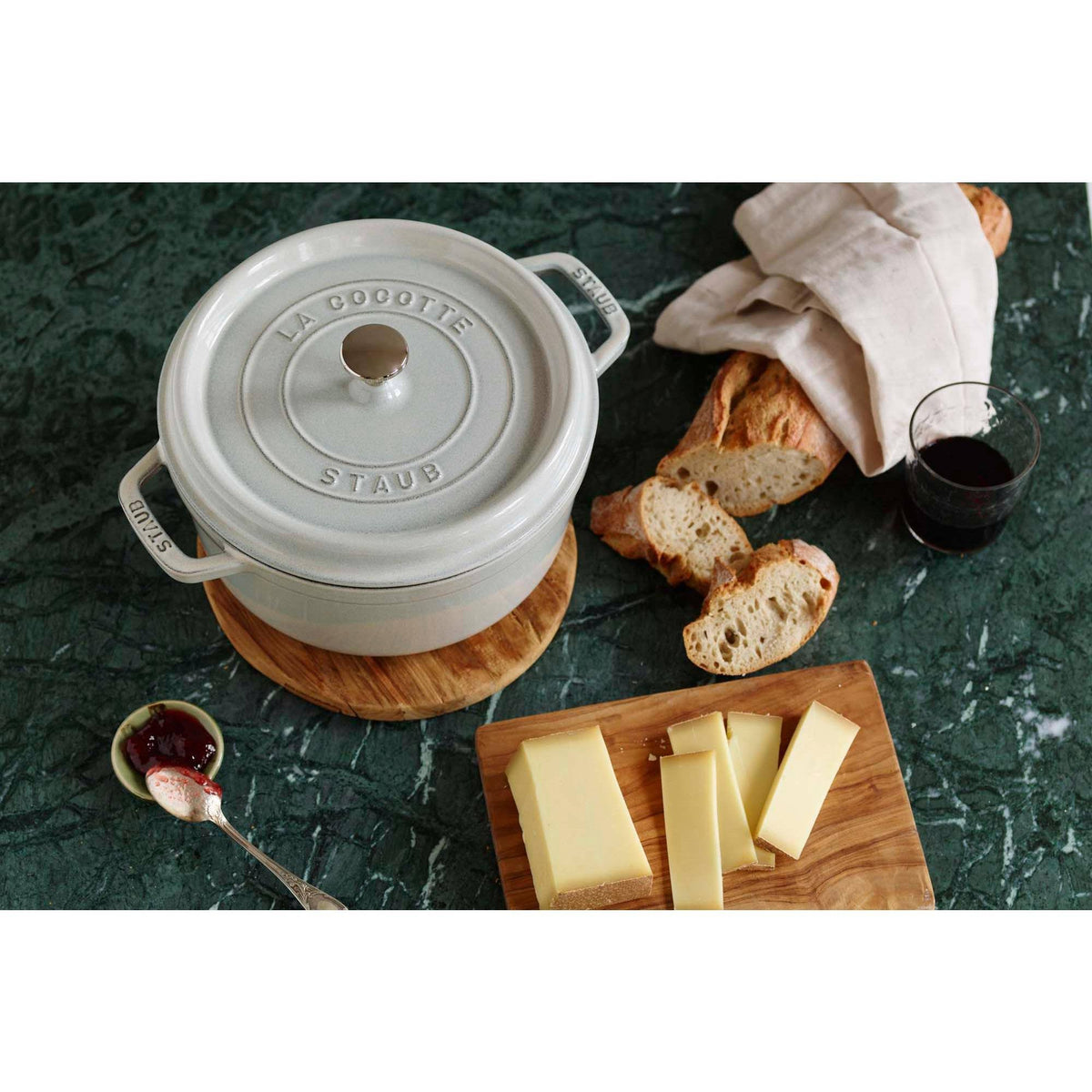 Cast Iron 2.75-Quart Round Cocotte X73944