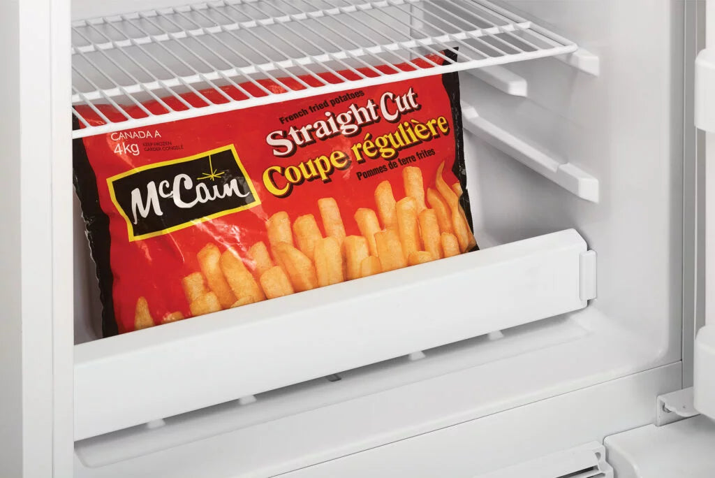 White 16.7 cu. ft. Upright Freezer C253