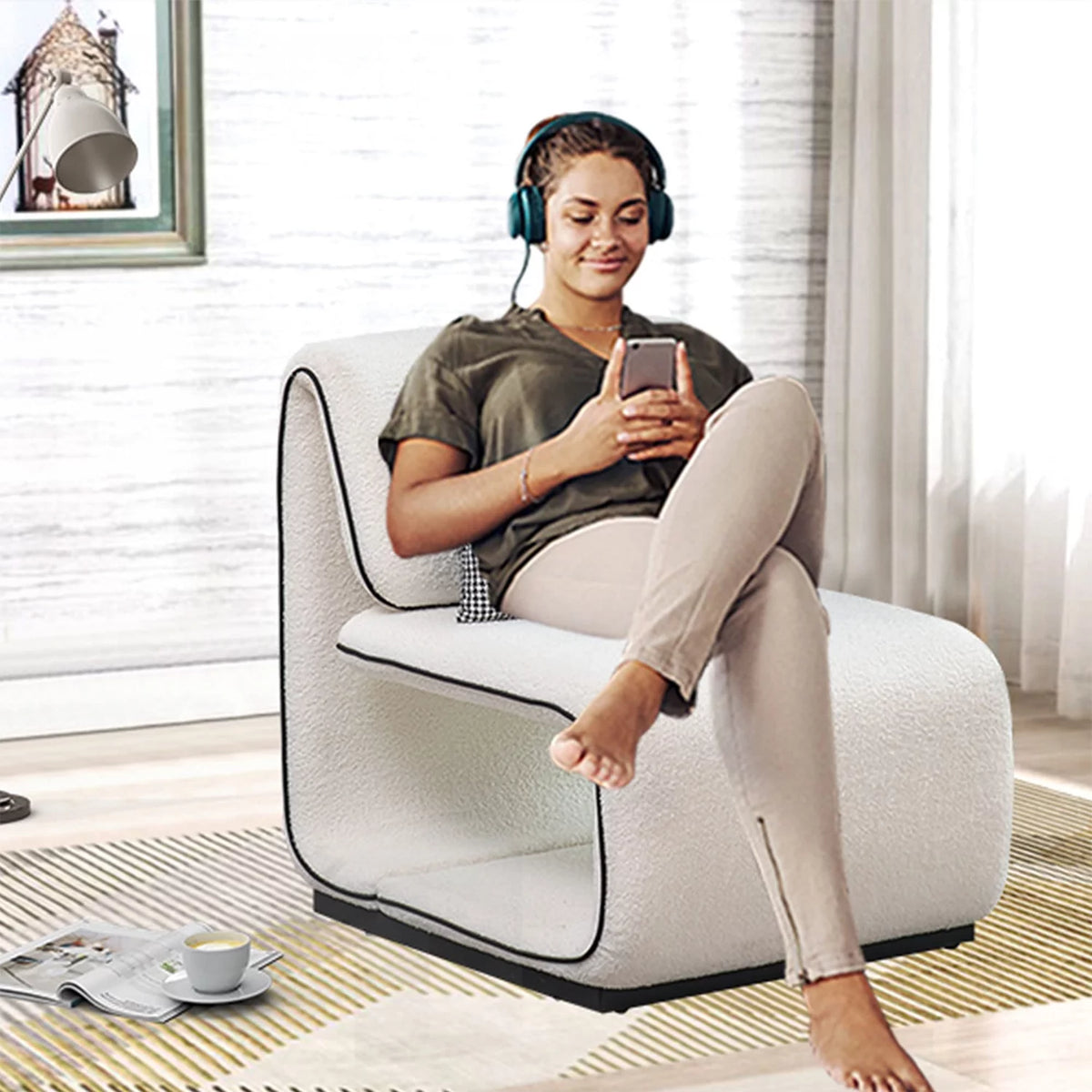 White Upholstered Sherpa Accent Chair I235451